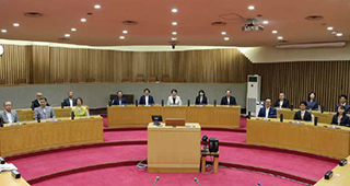 軽井沢町議会サムネイル画像