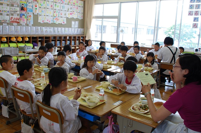 7月21日　小学校第6回G7給食【ドイツ編】の画像1