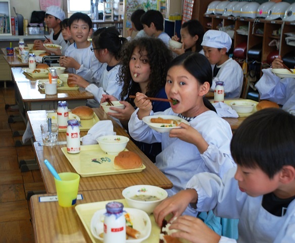 7月7日　小学校第5回G7給食【イギリス編】の画像1