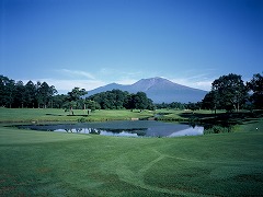 ゴルフ場からの浅間山の画像