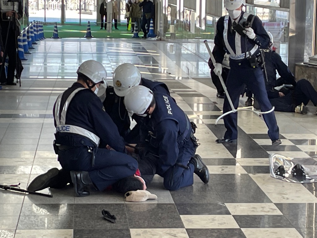 テロ対策訓練が実施されましたの画像4