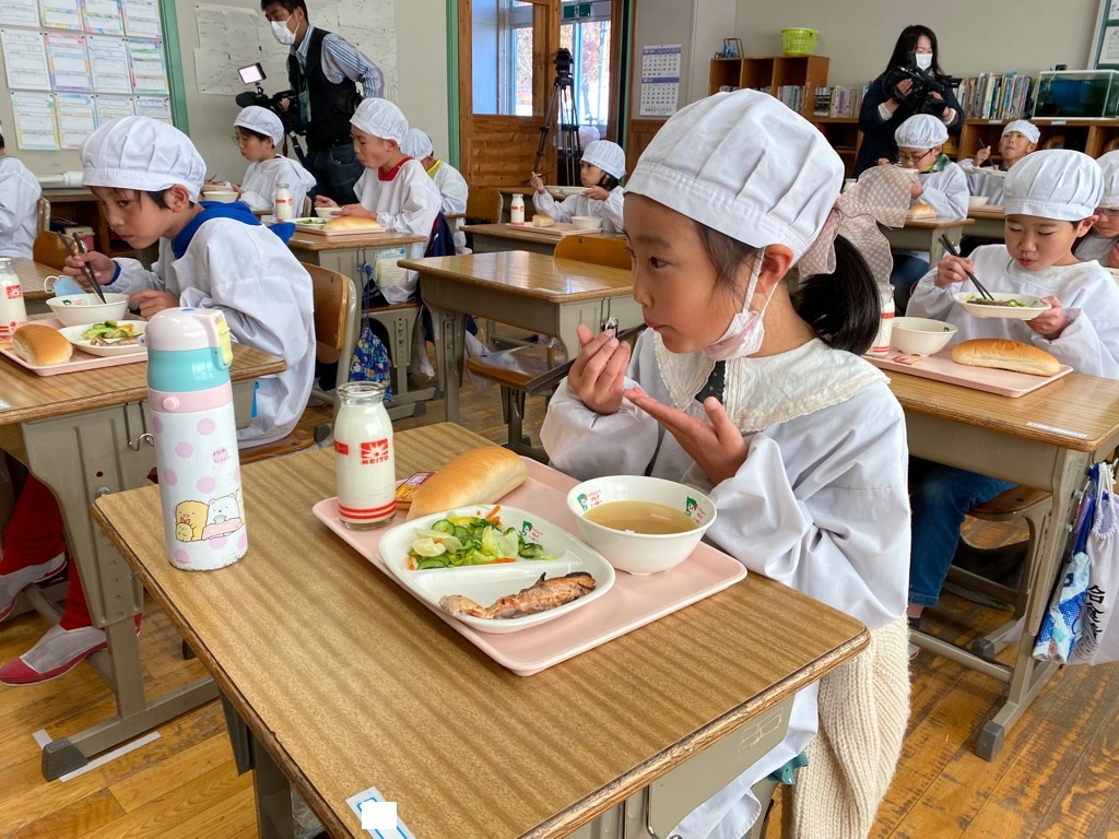 G7給食がスタートしました！！の画像4