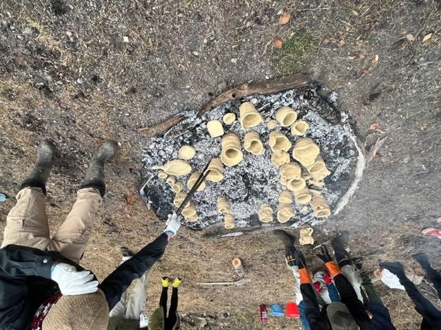 縄文土器 野焼き体験講座を開催しましたの画像1