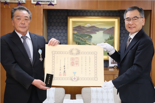 叙勲伝達式