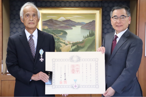 叙勲伝達式