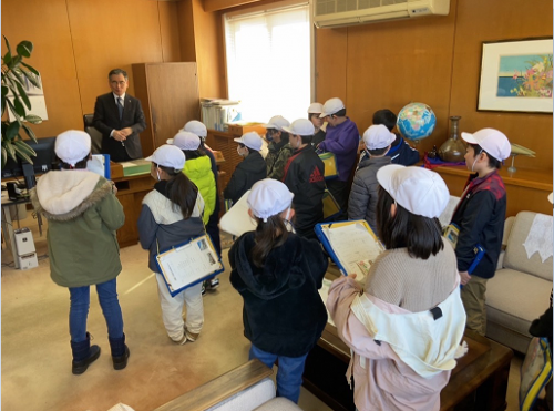 役場見学