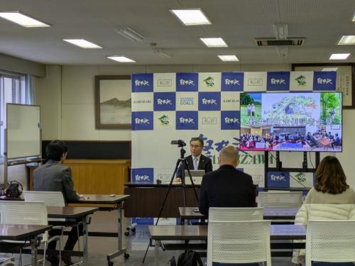 定例記者会見の画像２