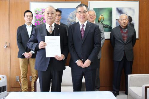 浅間台地区自主防災組織認定書交付式の画像２