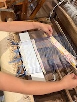 子ども講座機織りに挑戦２