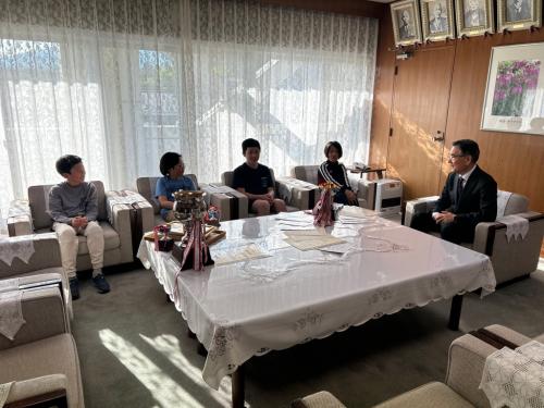表敬訪問の画像１