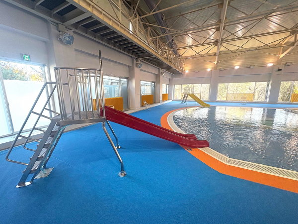 スカッププール スライダー