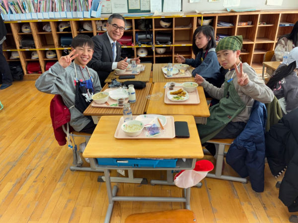軽井沢西部小学校　学校給食視察3
