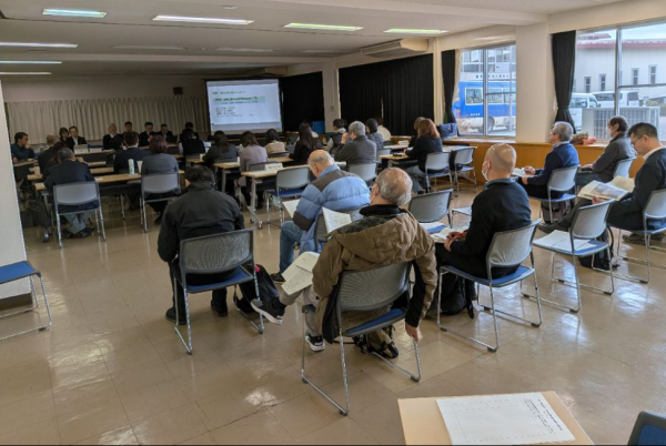 庁舎改築周辺整備事業推進委員会説明