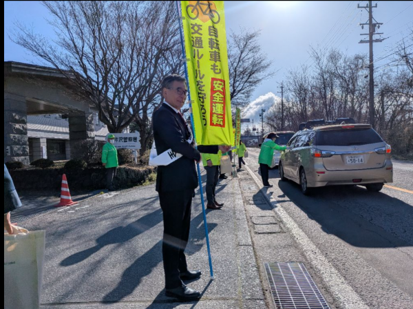 春の交通安全運動挨拶2