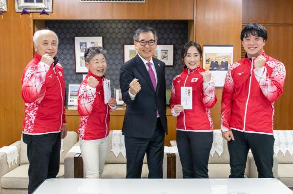 シニア世界カーリング選手権軽井沢CC表敬訪問