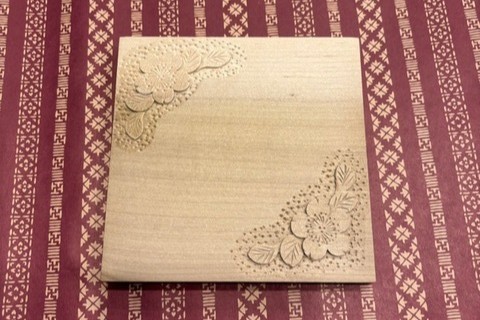 軽井沢彫体験で制作できるコースター