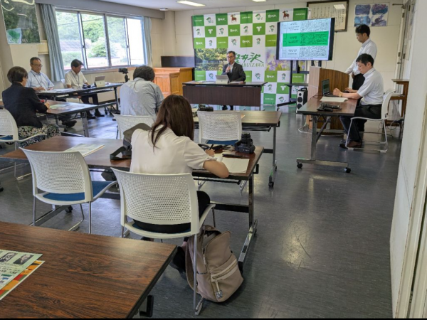 定例記者会見