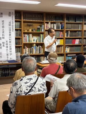 講師関先生の講演会の様子
