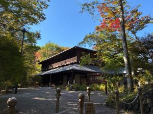 追分宿郷土館玄関前の写真